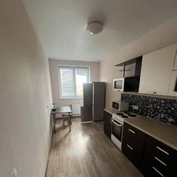 Сдается 1-комнатная квартира, 43 м²