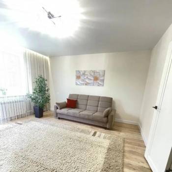 Продается 1-комнатная квартира, 40 м²