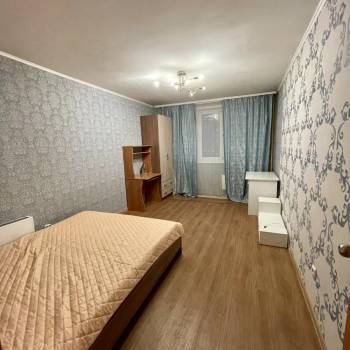 Сдается 1-комнатная квартира, 42 м²