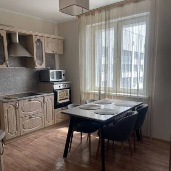 Сдается 2-х комнатная квартира, 68 м²