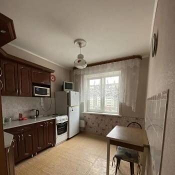 Сдается 1-комнатная квартира, 42 м²