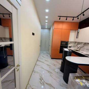 Продается 1-комнатная квартира, 45 м²