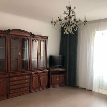 Сдается 2-х комнатная квартира, 74 м²