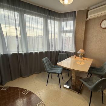 Сдается Многокомнатная квартира, 80 м²
