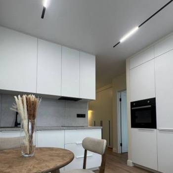 Продается 1-комнатная квартира, 37 м²