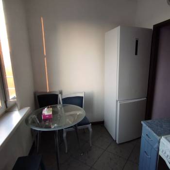 Продается 1-комнатная квартира, 32,8 м²