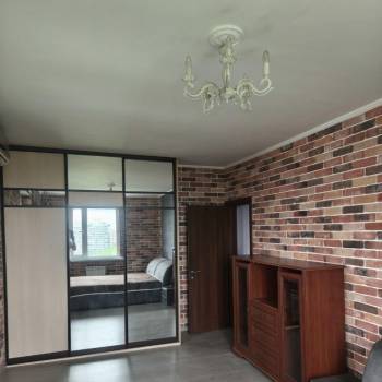 Продается 1-комнатная квартира, 32,8 м²