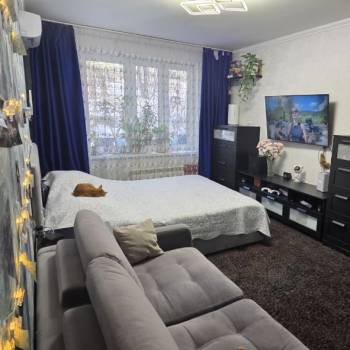 Продается 1-комнатная квартира, 31,9 м²