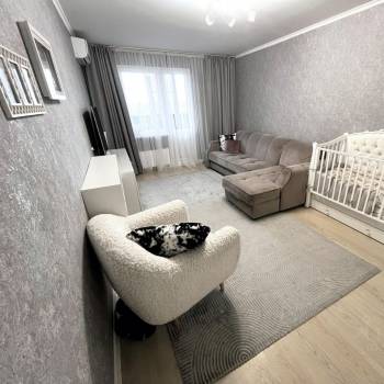 Продается 1-комнатная квартира, 42,1 м²