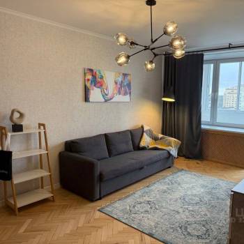 Продается 1-комнатная квартира, 43 м²