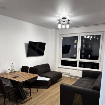 Продается 1-комнатная квартира, 36 м²