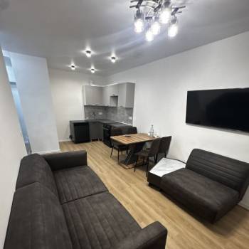 Продается 1-комнатная квартира, 36 м²