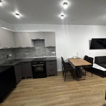 Продается 1-комнатная квартира, 36 м²