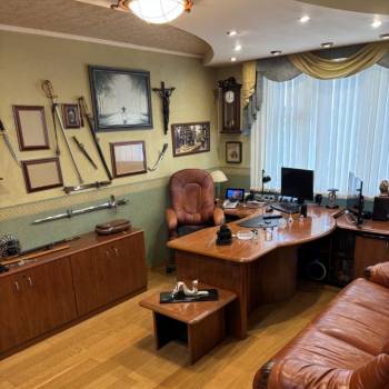 Продается Многокомнатная квартира, 96,9 м²