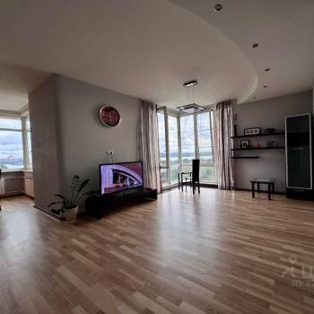 Продается Многокомнатная квартира, 155 м²
