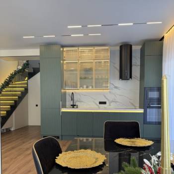 Продается Дом, 190 м²