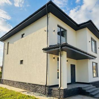 Продается Дом, 180 м²