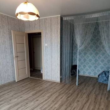 Продается 1-комнатная квартира, 47 м²
