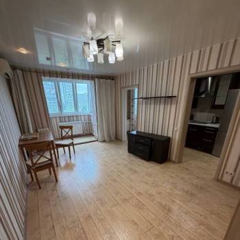 Продается 1-комнатная квартира, 37,3 м²