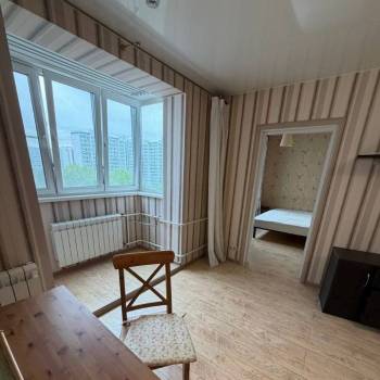 Продается 1-комнатная квартира, 37,3 м²