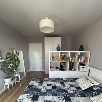 Продается 1-комнатная квартира, 32 м²