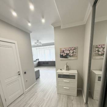Продается 1-комнатная квартира, 58,9 м²
