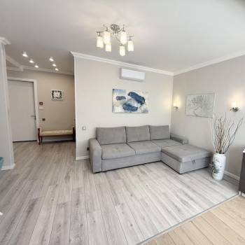 Продается 1-комнатная квартира, 58,9 м²