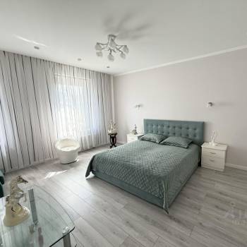 Продается 1-комнатная квартира, 58,9 м²