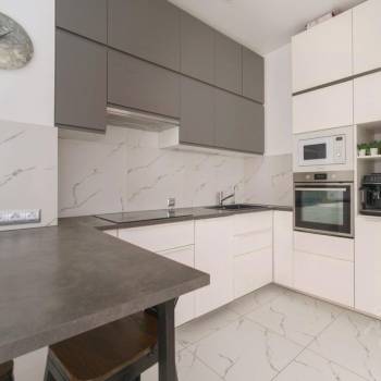 Продается 2-х комнатная квартира, 71 м²