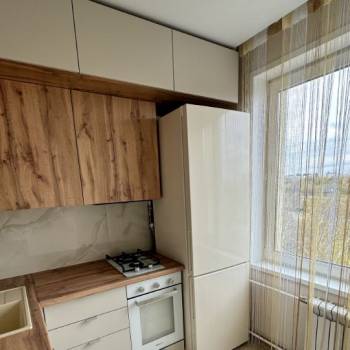 Сдается Многокомнатная квартира, 60 м²