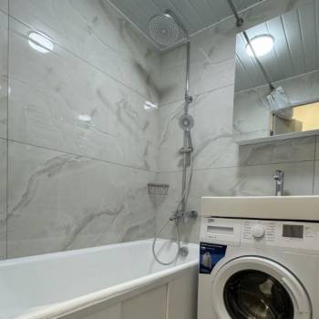Сдается Многокомнатная квартира, 60 м²
