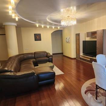 Сдается Многокомнатная квартира, 121 м²