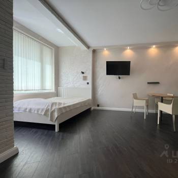 Продается 1-комнатная квартира, 35 м²