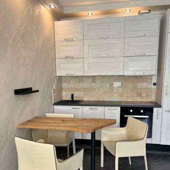 Продается 1-комнатная квартира, 35 м²