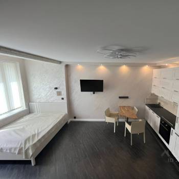 Продается 1-комнатная квартира, 35 м²