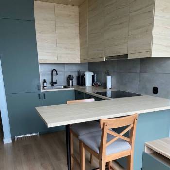 Сдается 1-комнатная квартира, 42 м²