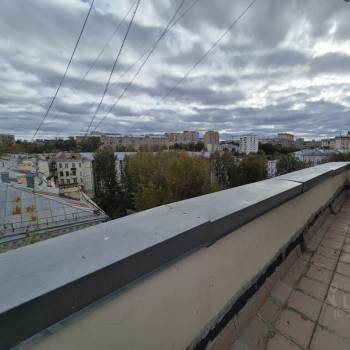 Продается Многокомнатная квартира, 82,8 м²