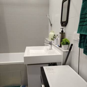 Продается 1-комнатная квартира, 24,7 м²