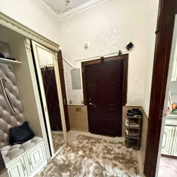 Сдается Многокомнатная квартира, 90 м²