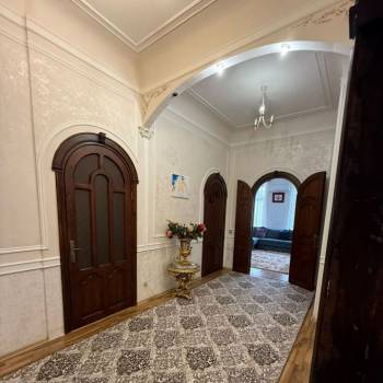 Сдается Многокомнатная квартира, 90 м²
