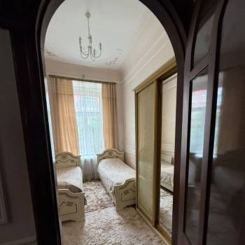 Сдается Многокомнатная квартира, 90 м²