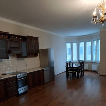 Продается Многокомнатная квартира, 132 м²