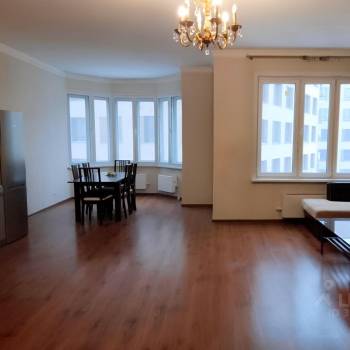 Продается Многокомнатная квартира, 132 м²