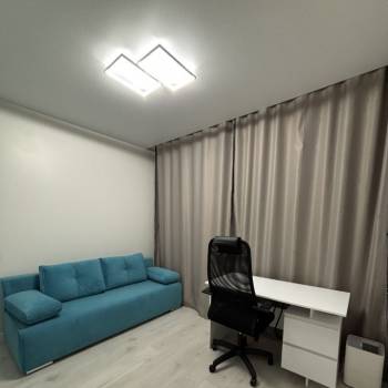 Продается 3-х комнатная квартира, 58 м²