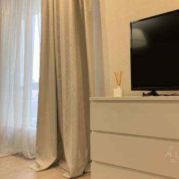 Сдается 1-комнатная квартира, 50 м²