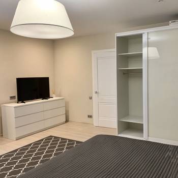 Сдается 1-комнатная квартира, 50 м²