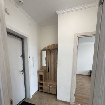 Продается 1-комнатная квартира, 43 м²