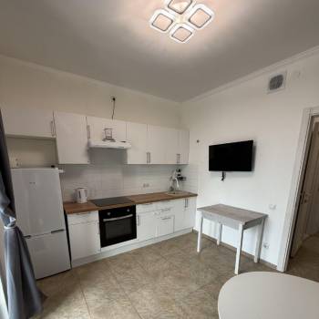Продается 1-комнатная квартира, 43 м²