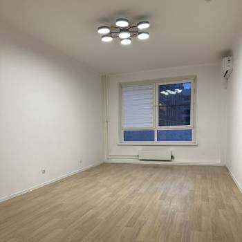 Продается 2-х комнатная квартира, 70,2 м²