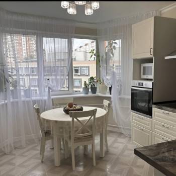 Сдается 2-х комнатная квартира, 63,6 м²